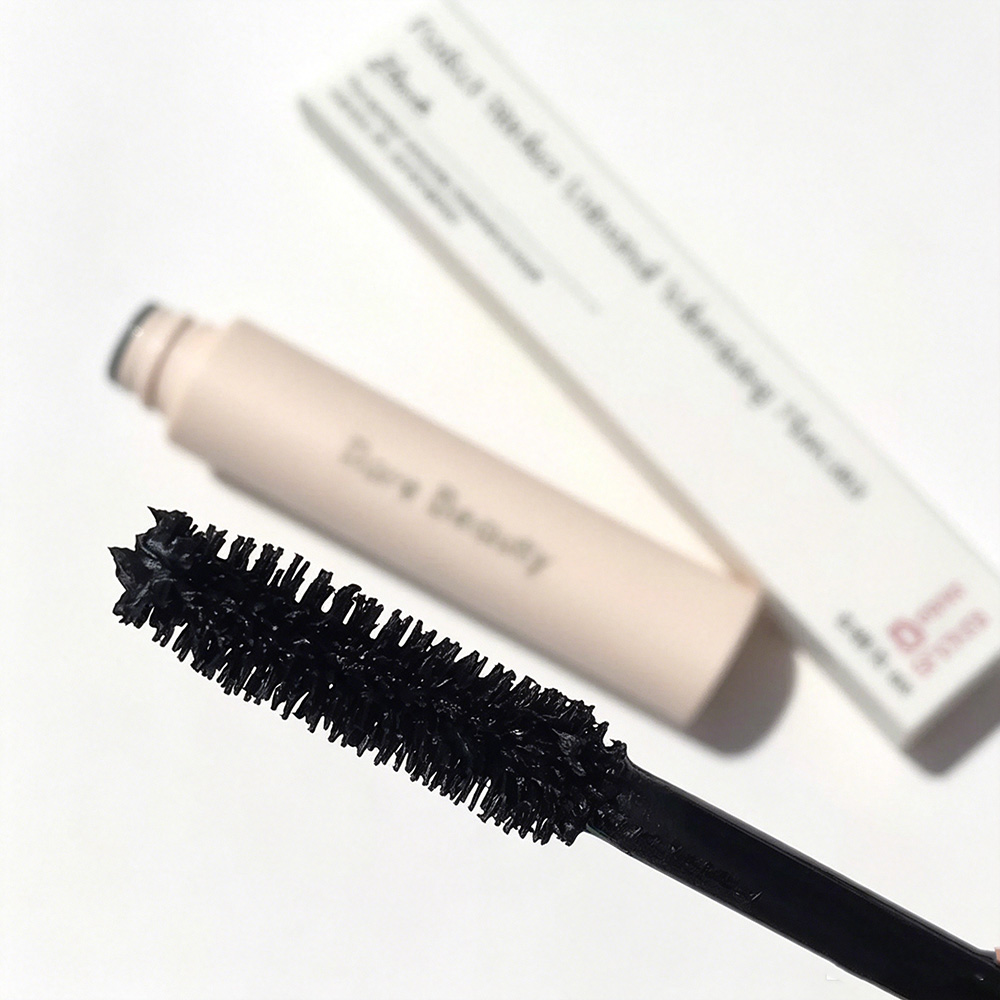 Rare Beauty Güçlü Esneme Veren - Huda Beauty Makeup Mini Kit incelemesi ve fiyatı