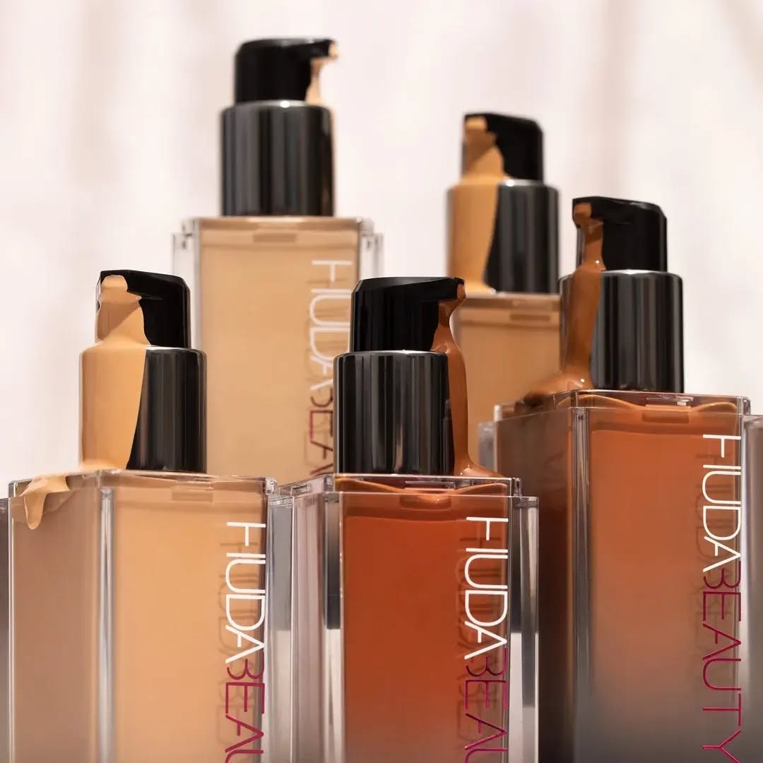 34 ml nemlendirici baz, hyalur - Huda Beauty Makeup Mini Kit incelemesi ve fiyatı
